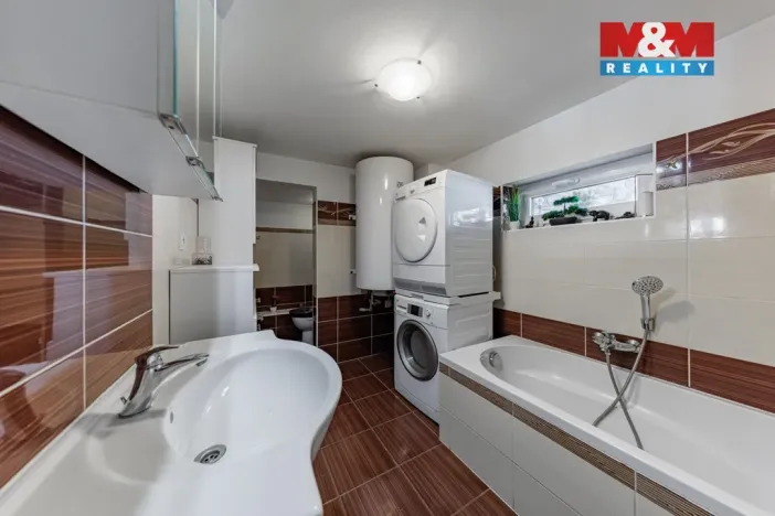 Prodej činžovního domu, Karlovy Vary - Stará Role, Svobodova, 192 m2