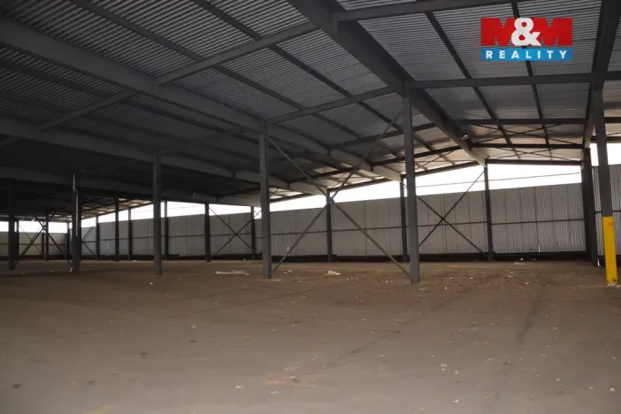 Pronájem skladu, Červený Kostelec, Jiráskova, 4000 m2