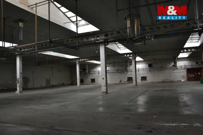 Pronájem skladu, Červený Kostelec, Jiráskova, 4000 m2