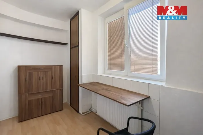 Prodej bytu 2+1, Praha, K louži, 46 m2