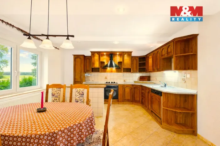 Prodej rodinného domu, Chrast - Podlažice, 280 m2