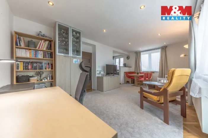 Prodej bytu 3+1, Nymburk, Husova, 68 m2