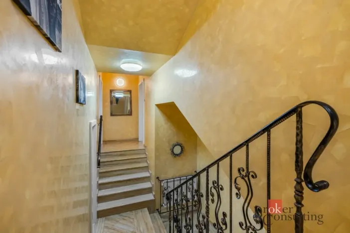 Prodej vily, Praha - Modřany, Pancířova, 287 m2