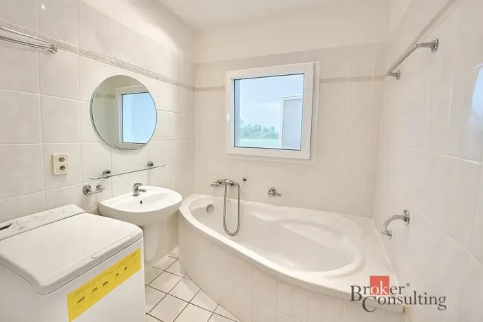 Pronájem bytu 2+1, Karlovy Vary - Drahovice, Boženy Němcové, 66 m2