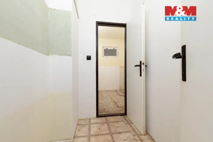 Prodej atypického bytu, Krnov - Pod Bezručovým vrchem, Bezručova, 73 m2