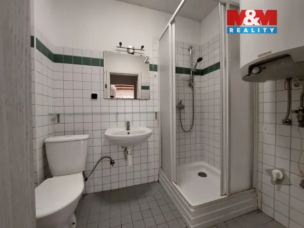 Pronájem bytu 1+kk, Kolín - Kolín I, Karlova, 20 m2