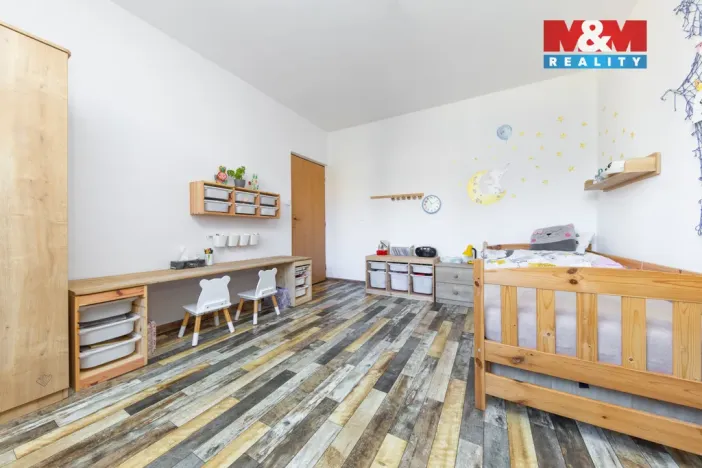 Prodej bytu 3+1, Pohořelice, nám. Svobody, 72 m2