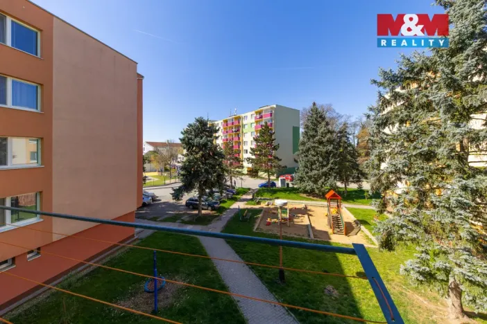 Prodej bytu 3+1, Pohořelice, nám. Svobody, 72 m2