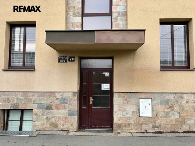 Pronájem kanceláře, Praha - Strašnice, Průběžná, 128 m2