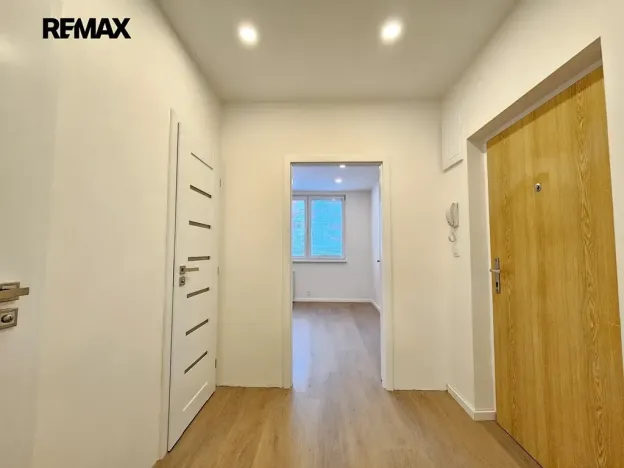 Pronájem bytu 2+kk, Praha - Hlubočepy, Wassermannova, 48 m2