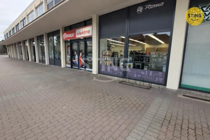 Pronájem obchodního prostoru, Třinec, nám. Svobody, 254 m2