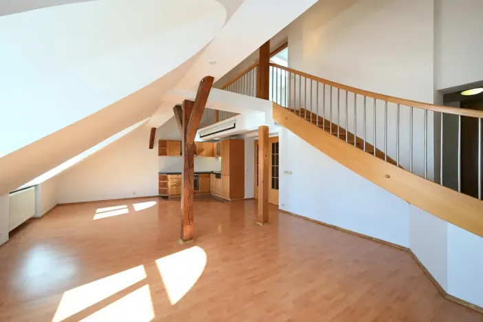 Pronájem bytu 3+kk, Praha - Žižkov, Baranova, 87 m2