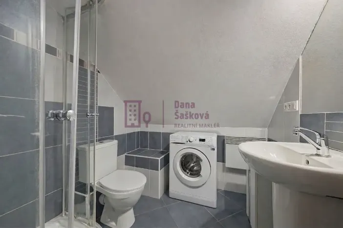 Pronájem bytu 2+kk, Jindřichův Hradec - Jindřichův Hradec IV, Nežárecká, 40 m2