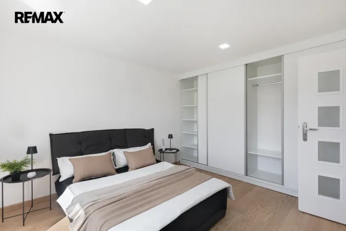 Prodej bytu 3+kk, Meziboří, U stadionu, 70 m2