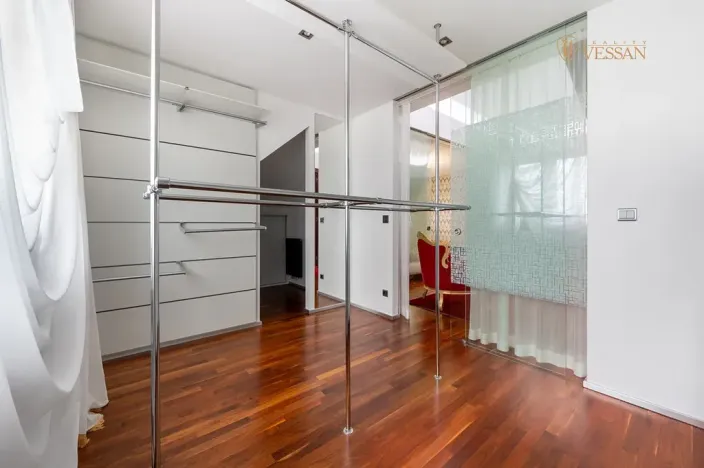 Prodej vily, Praha - Břevnov, Zeyerova alej, 473 m2