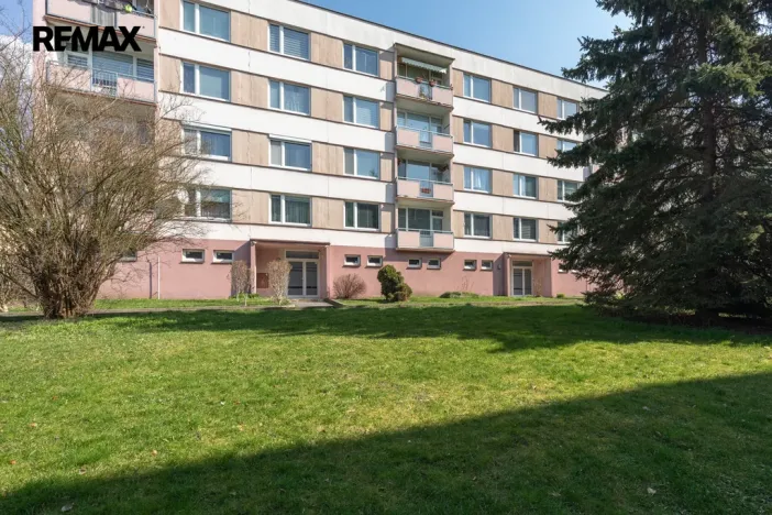 Prodej bytu 2+1, Děčín - Děčín XXXII-Boletice nad Labem, Přímá, 58 m2