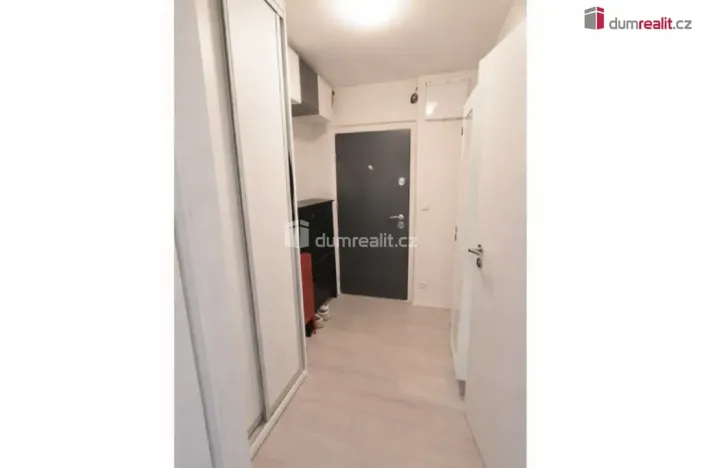 Pronájem bytu 2+kk, Praha - Smíchov, Pod Hybšmankou, 38 m2