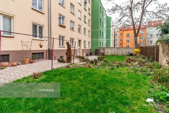 Prodej bytu 1+1, Praha - Libeň, V zahradách, 29 m2