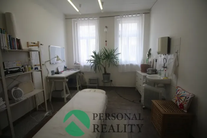 Pronájem kanceláře, Kladno, T. G. Masaryka, 16 m2