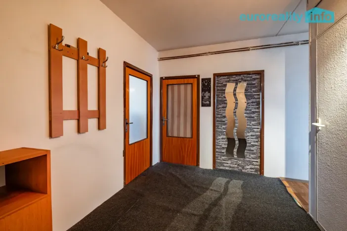 Prodej bytu 3+1, Chodský Újezd, 78 m2