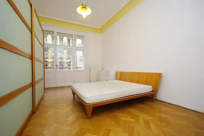 Pronájem bytu 2+kk, Praha - Vinohrady, Korunní, 60 m2