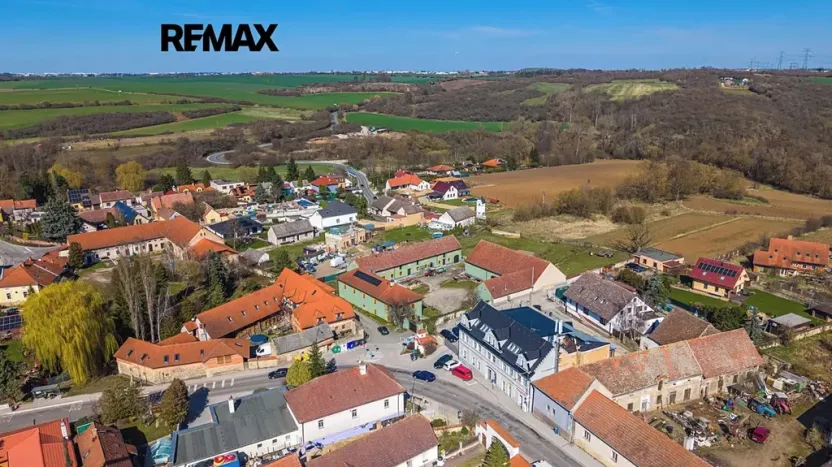 Prodej obchodního prostoru, Chýnice, Karlštejnská, 74 m2