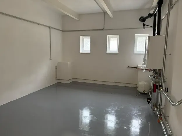 Pronájem skladu, Ostrov, 800 m2