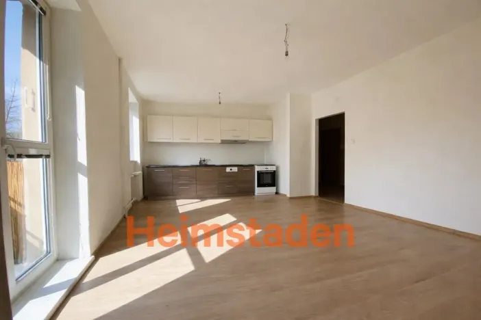 Pronájem bytu 2+kk, Ostrava - Poruba, Opavská, 58 m2