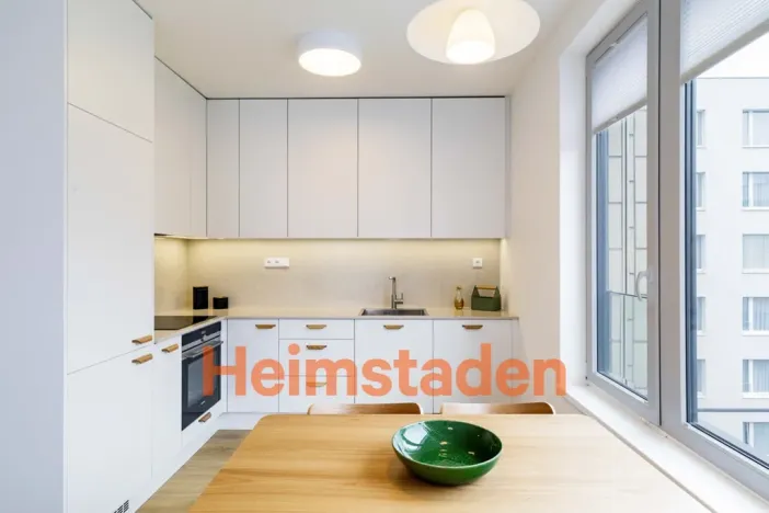 Pronájem bytu 2+kk, Praha - Holešovice, U Pergamenky, 48 m2