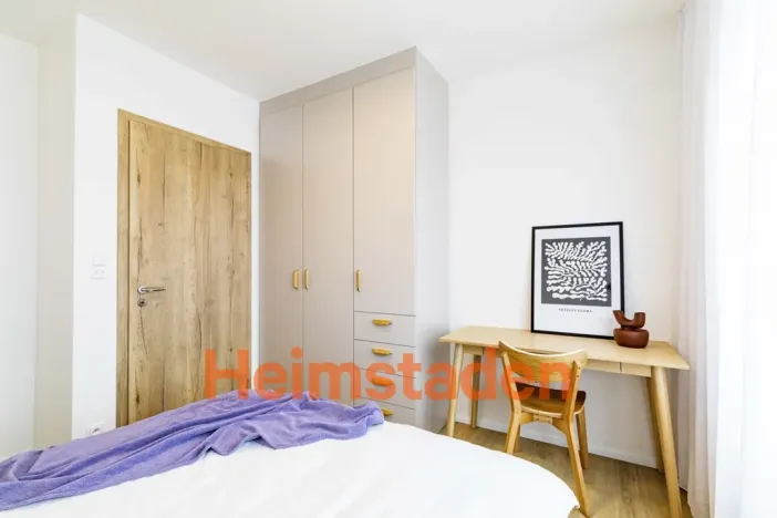 Pronájem bytu 2+kk, Praha - Holešovice, U Pergamenky, 48 m2