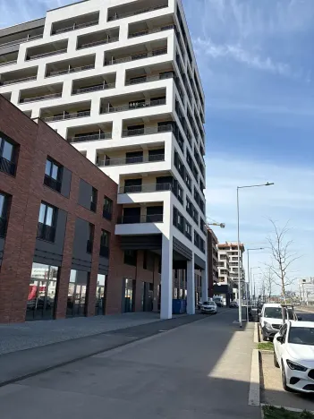 Pronájem bytu 1+kk, Praha - Hloubětín, Poděbradská, 42 m2
