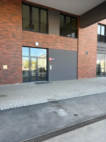 Pronájem bytu 1+kk, Praha - Hloubětín, Poděbradská, 42 m2