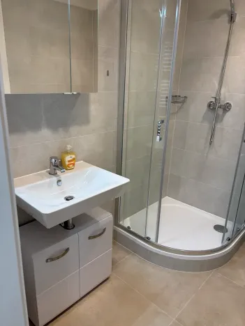 Pronájem bytu 1+kk, Praha - Hloubětín, Poděbradská, 42 m2