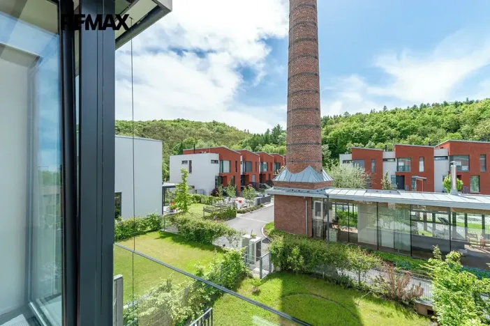 Pronájem rodinného domu, Praha - Dejvice, V Šáreckém údolí, 201 m2