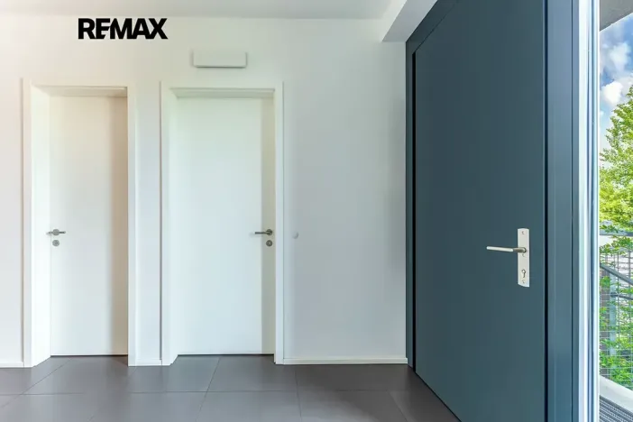 Pronájem rodinného domu, Praha - Dejvice, V Šáreckém údolí, 201 m2