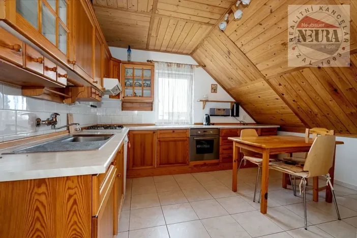 Prodej rodinného domu, Praha - Kbely, Benecká, 180 m2