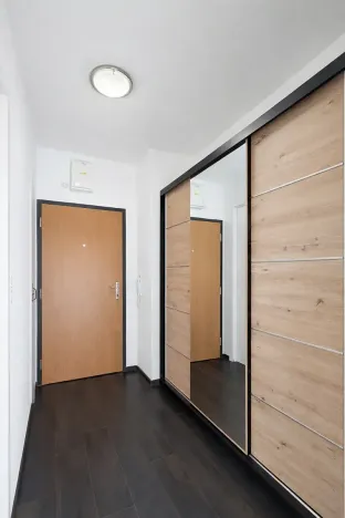 Pronájem bytu 1+kk, Praha - Velká Chuchle, Mrkosova, 36 m2