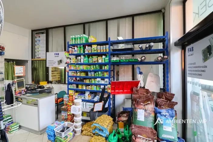 Pronájem obchodního prostoru, Pohořelice, nám. Svobody, 135 m2