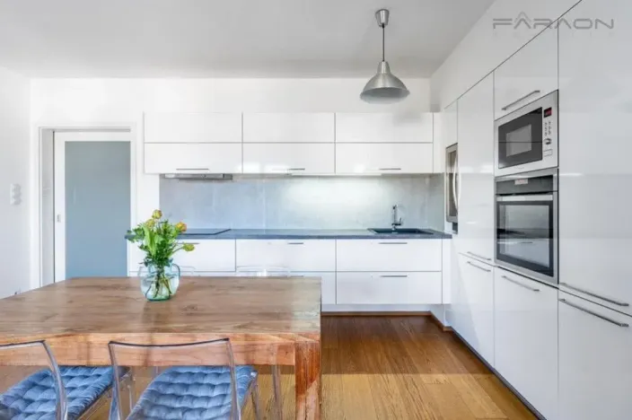 Prodej bytu 3+kk, Praha - Hloubětín, Nademlejnská, 86 m2