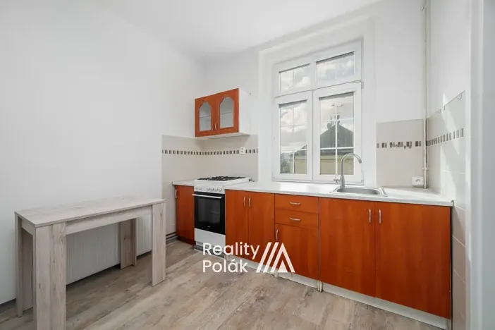 Pronájem bytu 1+1, Liberec, Husova, 45 m2