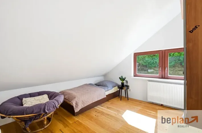 Prodej rodinného domu, Kamenice, Lomená, 161 m2