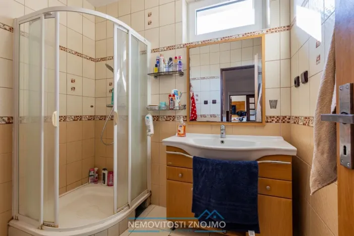 Prodej rodinného domu, Božice, 141 m2