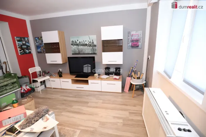 Prodej bytu 2+1, Cheb, Valdštejnova, 68 m2