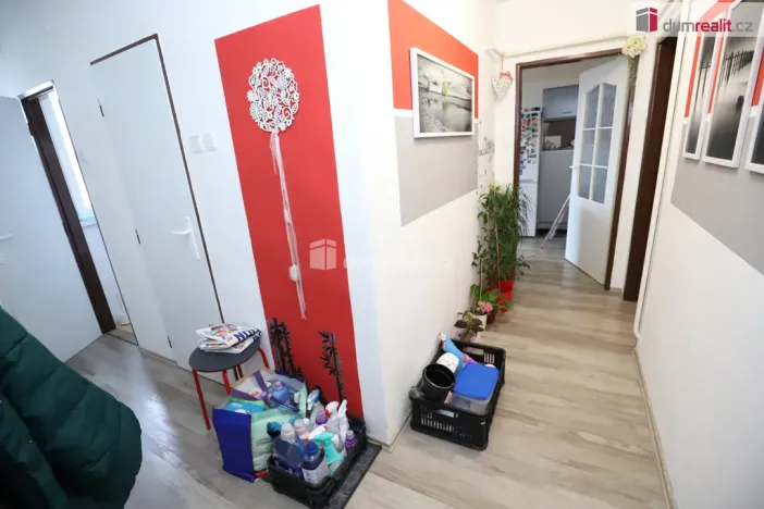 Prodej bytu 2+1, Cheb, Valdštejnova, 68 m2