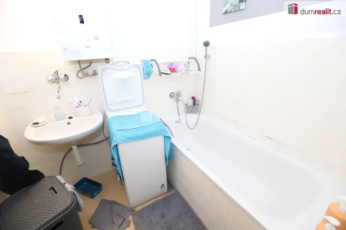 Prodej bytu 2+1, Cheb, Valdštejnova, 68 m2