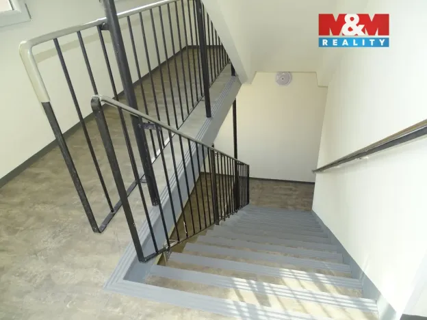 Pronájem bytu 2+1, Kladno - Kročehlavy, Francouzská, 47 m2