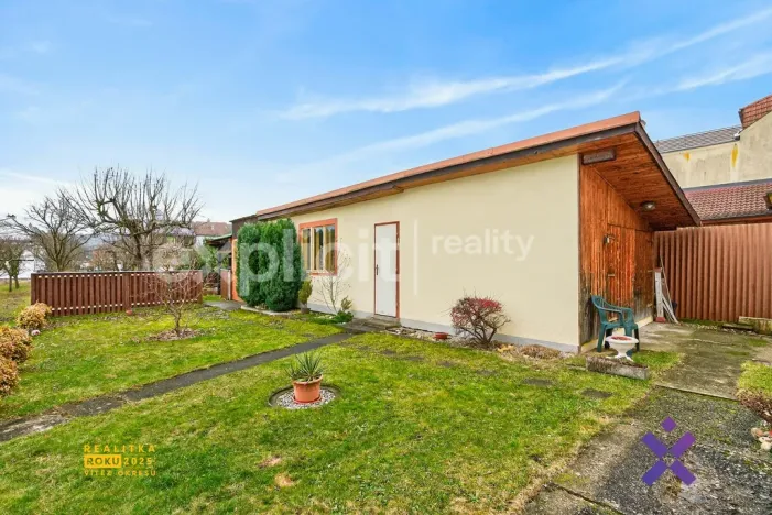 Prodej bytu 3+1, Bánov, 76 m2