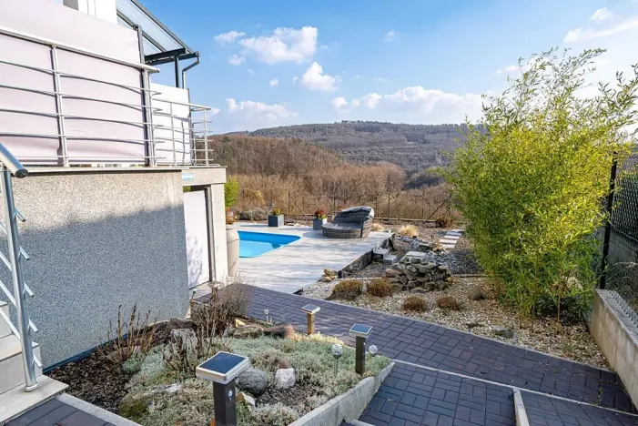 Prodej vily, Králův Dvůr, Na Vinohradech, 140 m2