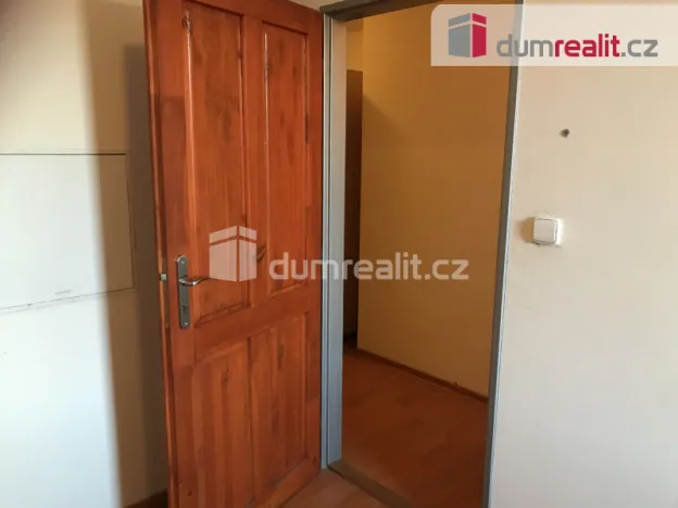 Pronájem bytu 3+kk, Praha - Kobylisy, Zenklova, 50 m2