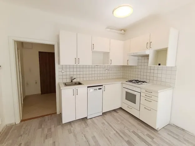 Prodej bytu 2+kk, Praha - Žižkov, Žerotínova, 35 m2
